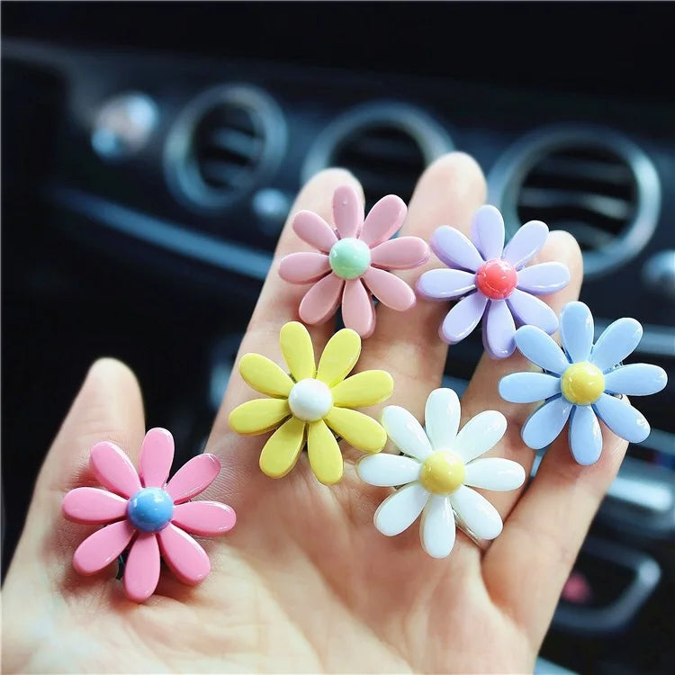 ONEMAXES Car Ornaments women Daisy Design